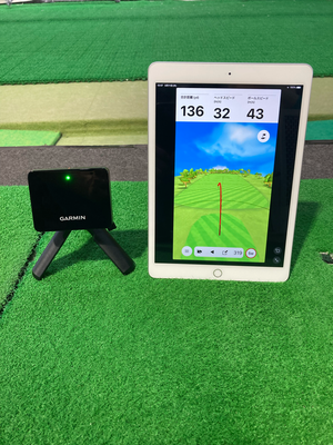 Garmin R10と弾道表示用タブレット